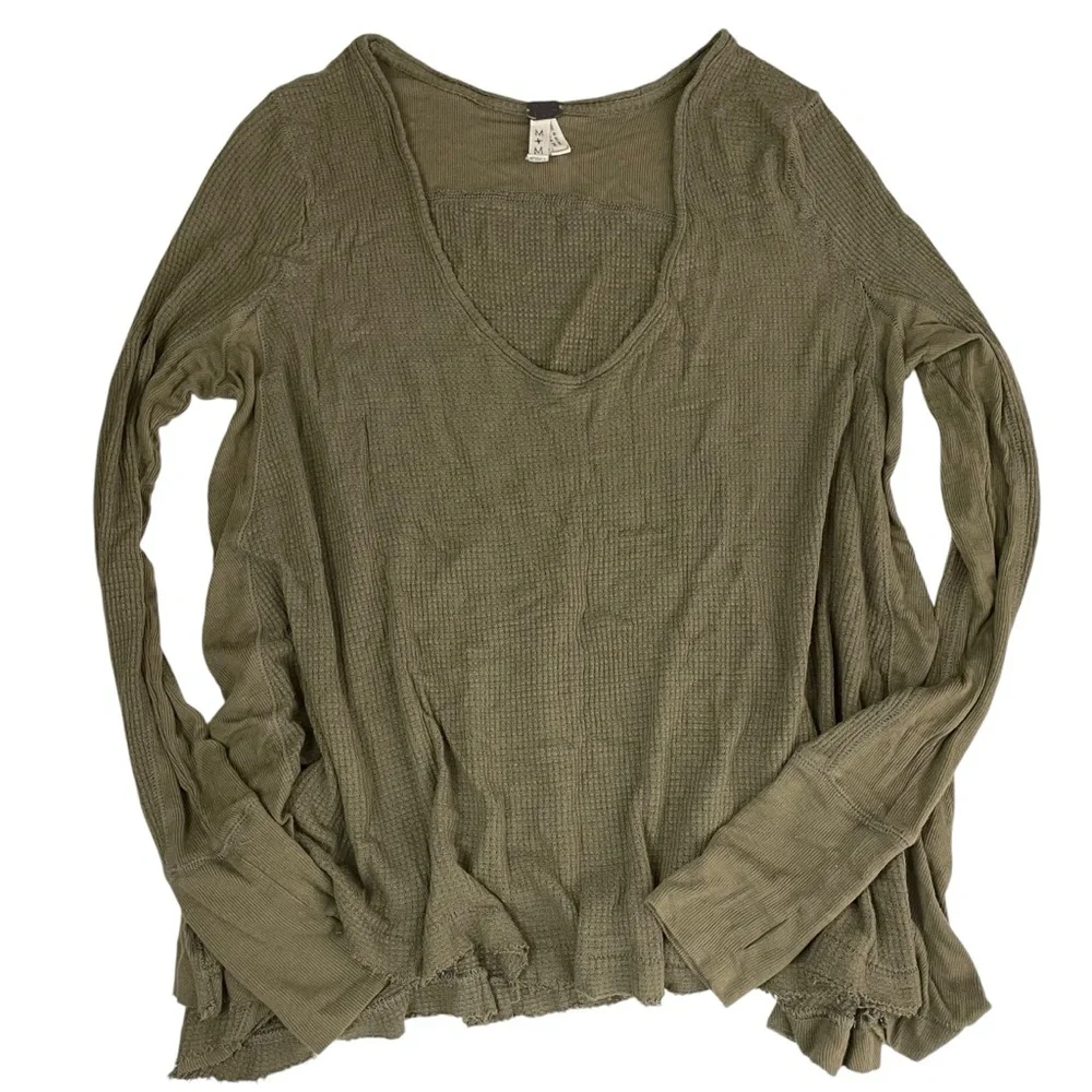 Free People Malibu Thermal‎ Waffle Knit Long Sleeve Olive Thumbholes Medium